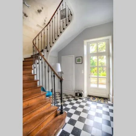 Maison De Maitre Avec Piscine Sur La Loire *