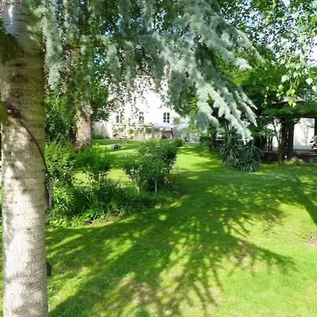 Vila Maison De Maitre Avec Piscine Sur La Loire *