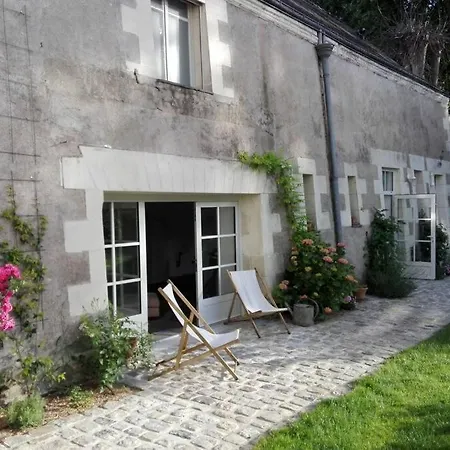 Maison De Maitre Avec Piscine Sur La Loire